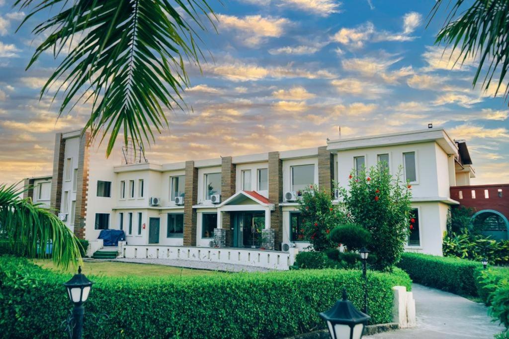  Five Sense Corbett Tales Resort